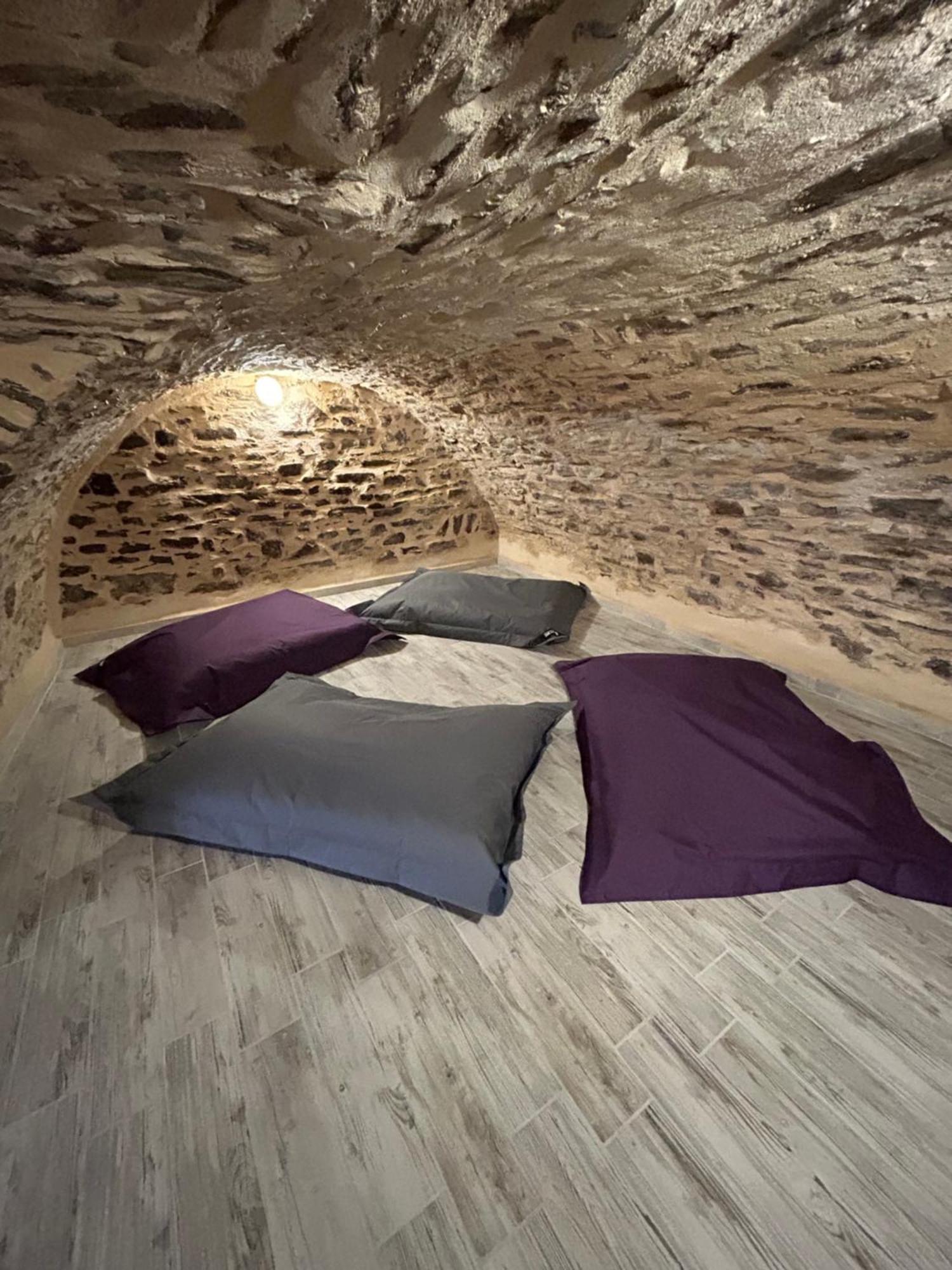 Le Domaine Du Bez Gite De Michel Piscine Sauna Hammam Spa Saint-Laurent-d'Olt Экстерьер фото